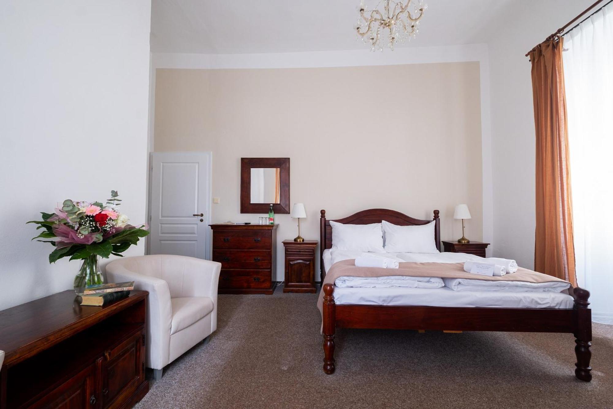 Zamecky Hotel Anton Florian Valtice Kültér fotó